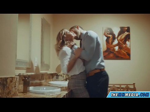 ❤️ Ko vas prsata blondinka zapelje na javnem stranišču ️ Anal porn pri nas sl.chancel.top